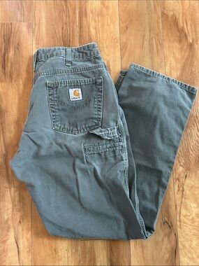 Green Carhartt work pants - size 8